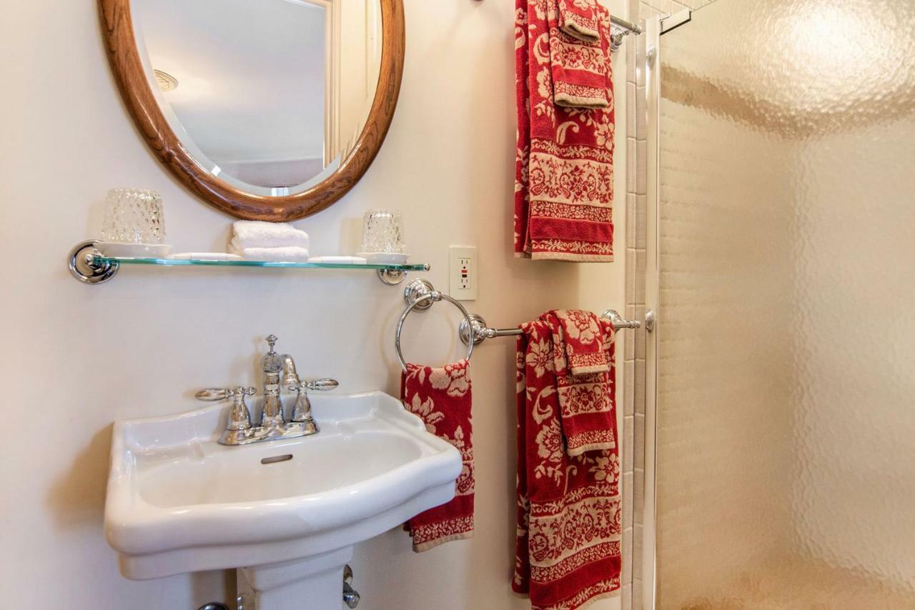 The Lamplighter Bed & Breakfast Of لودينغتون المظهر الخارجي الصورة