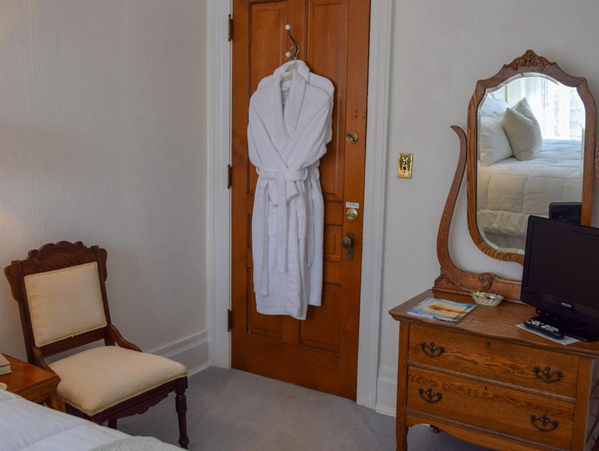 The Lamplighter Bed & Breakfast Of لودينغتون المظهر الخارجي الصورة